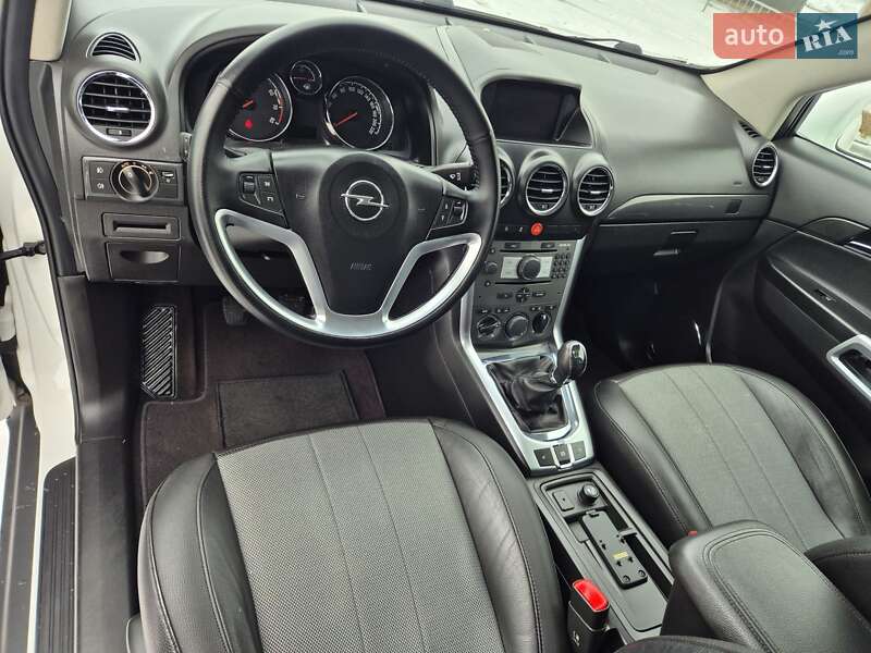 Внедорожник / Кроссовер Opel Antara 2011 в Харькове