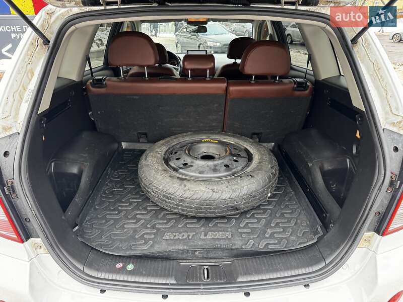 Внедорожник / Кроссовер Opel Antara 2012 в Киеве