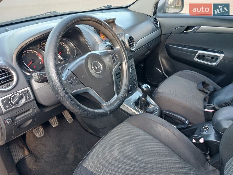 Позашляховик / Кросовер Opel Antara 2006 в Павлограді
