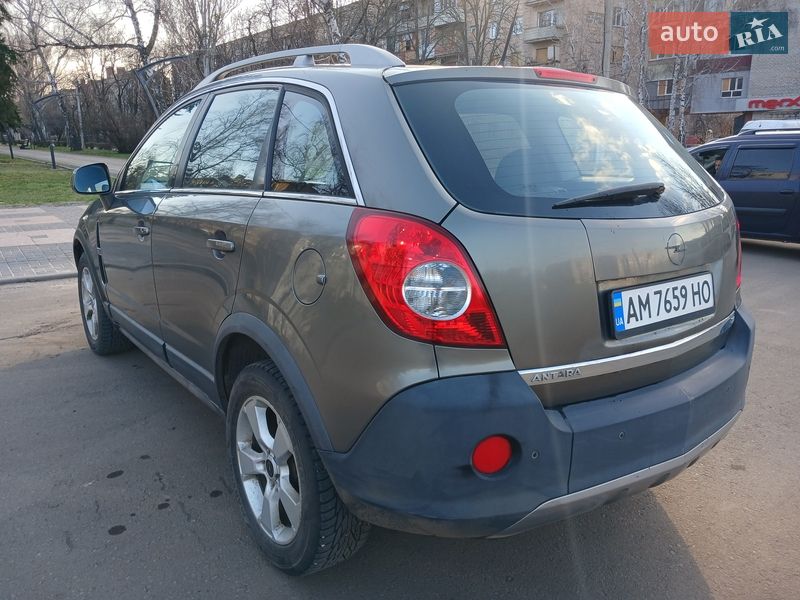 Позашляховик / Кросовер Opel Antara 2006 в Павлограді