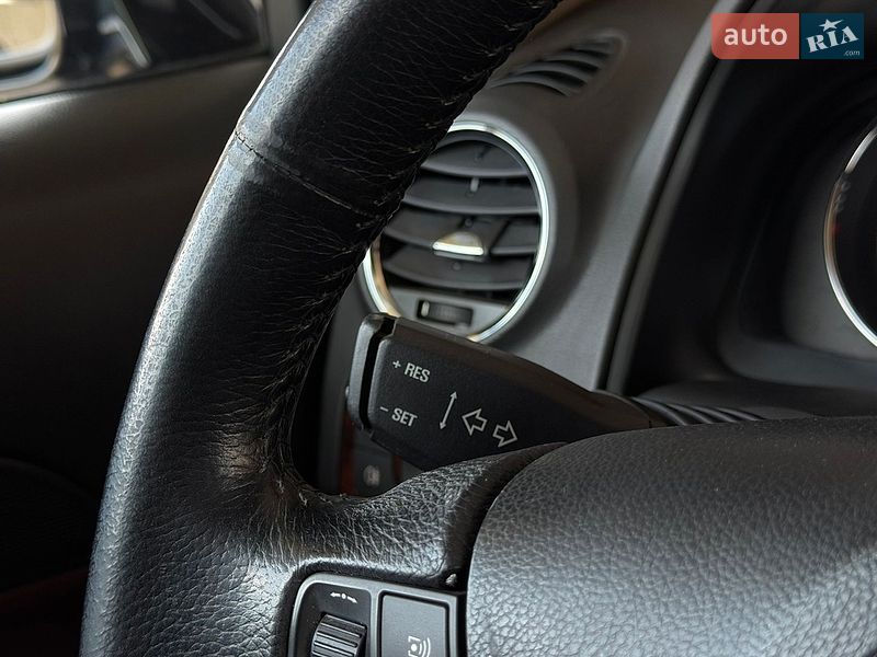 Внедорожник / Кроссовер Opel Antara 2011 в Киеве