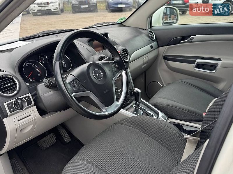 Позашляховик / Кросовер Opel Antara 2012 в Тернополі