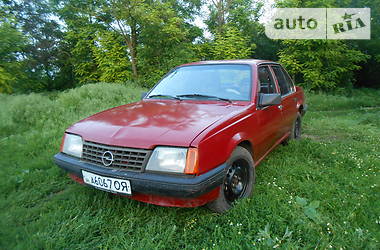 Седан Opel Ascona 1985 в Братском