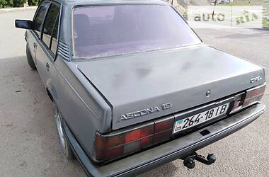 Седан Opel Ascona 1988 в Ивано-Франковске