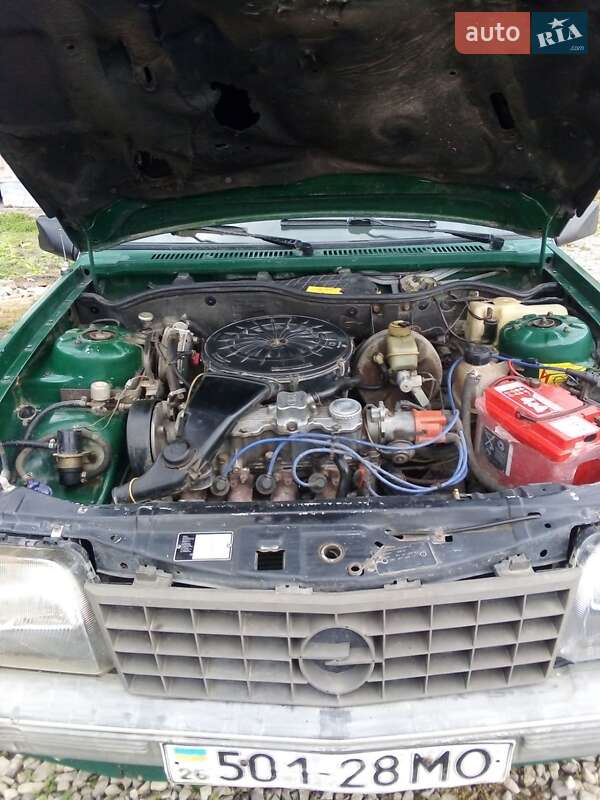 Седан Opel Ascona 1986 в Черновцах фото 7 Седан Opel Ascona 1986 в Черновцах