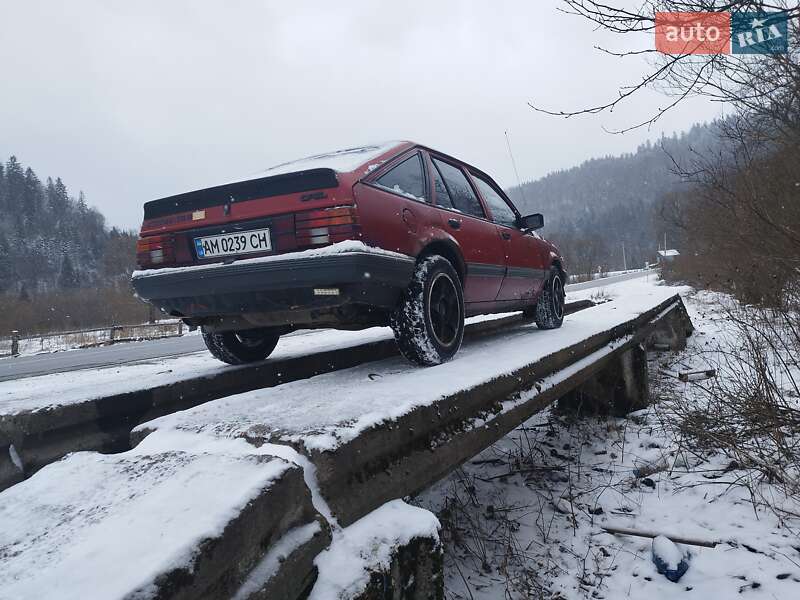 Хэтчбек Opel Ascona 1987 в Сколе фото 4 Хэтчбек Opel Ascona 1987 в Сколе
