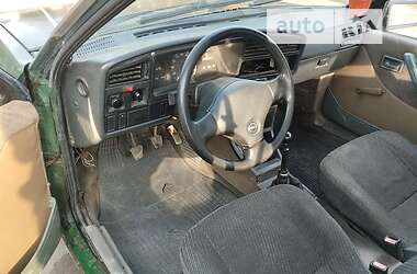 Седан Opel Ascona 1986 в 