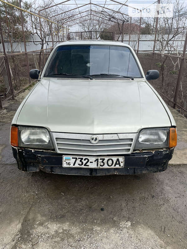 Хетчбек Opel Ascona 1987 в Одесі
