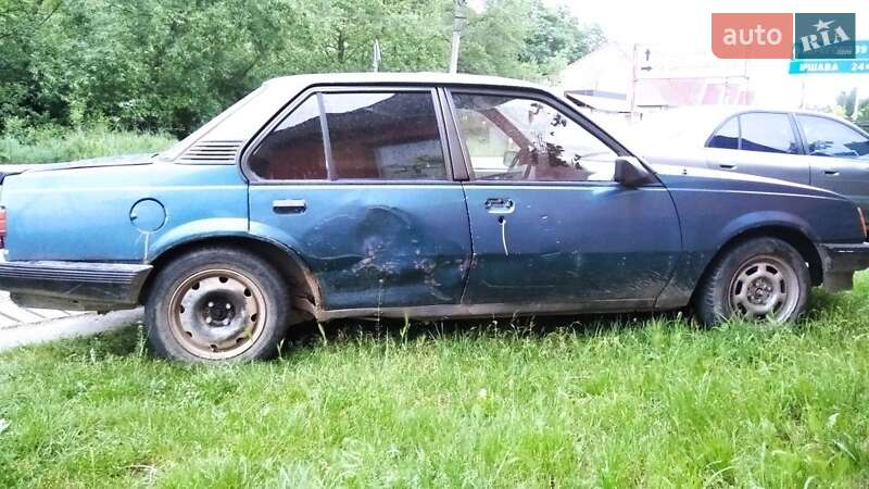 Седан Opel Ascona 1986 в Виноградове фото 4 Седан Opel Ascona 1986 в Виноградове