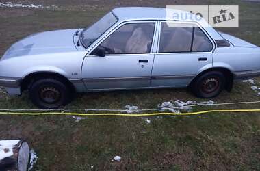 Седан Opel Ascona 1986 в Ивано-Франковске