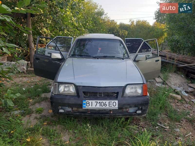 Седан Opel Ascona 1988 в Полтаве