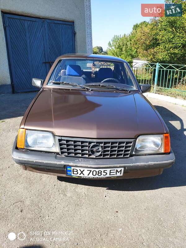 Opel Ascona 1986