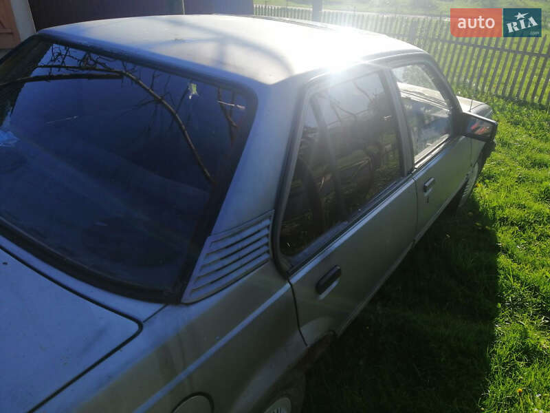 Седан Opel Ascona 1986 в Калуше