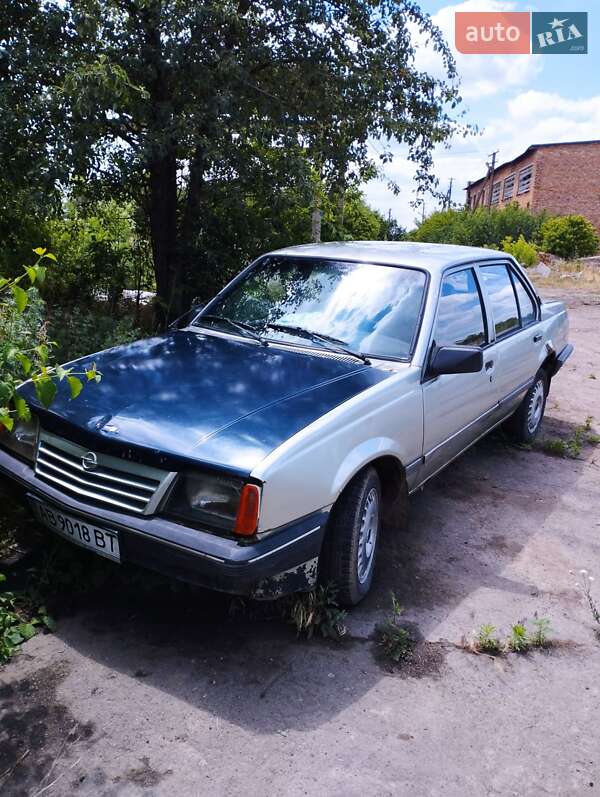 Седан Opel Ascona 1988 в Гайсине