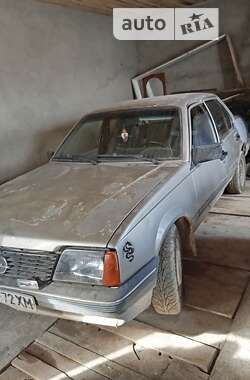 Седан Opel Ascona 1986 в Новоднестровске