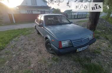 Седан Opel Ascona 1986 в Снятине