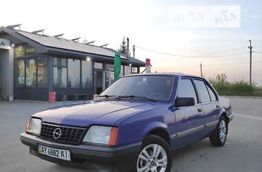 Седан Opel Ascona 1985 в Снятині