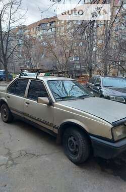 Седан Opel Ascona 1988 в Кривому Розі