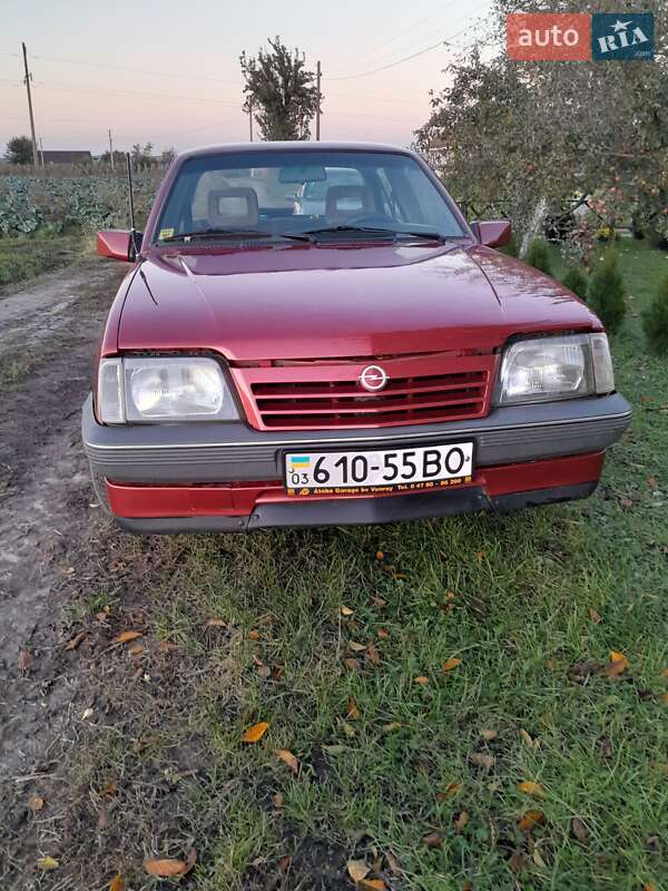 Седан Opel Ascona 1987 в Владимире фото 19 Седан Opel Ascona 1987 в Владимире