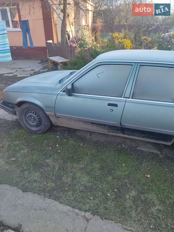 Opel Ascona 1986