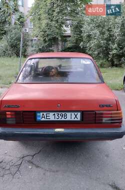 Седан Opel Ascona 1984 в Запоріжжі