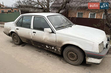 Седан Opel Ascona 1988 в Сумах