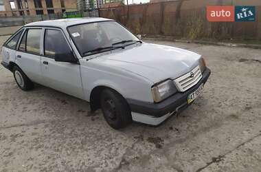 Седан Opel Ascona 1987 в Калуше