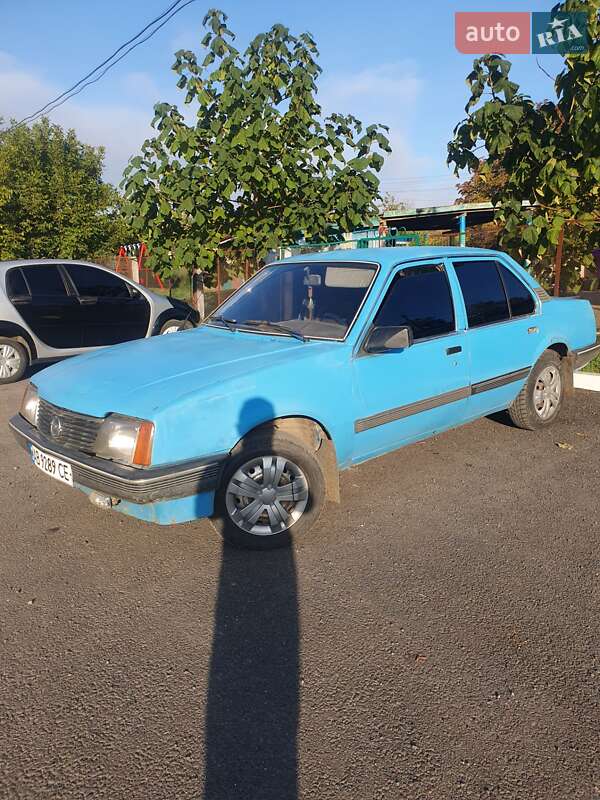 Седан Opel Ascona 1986 в Ивановке