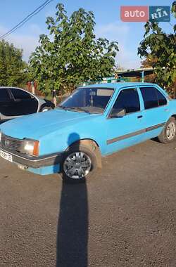 Седан Opel Ascona 1986 в 