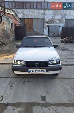 Хетчбек Opel Ascona 1987 в 