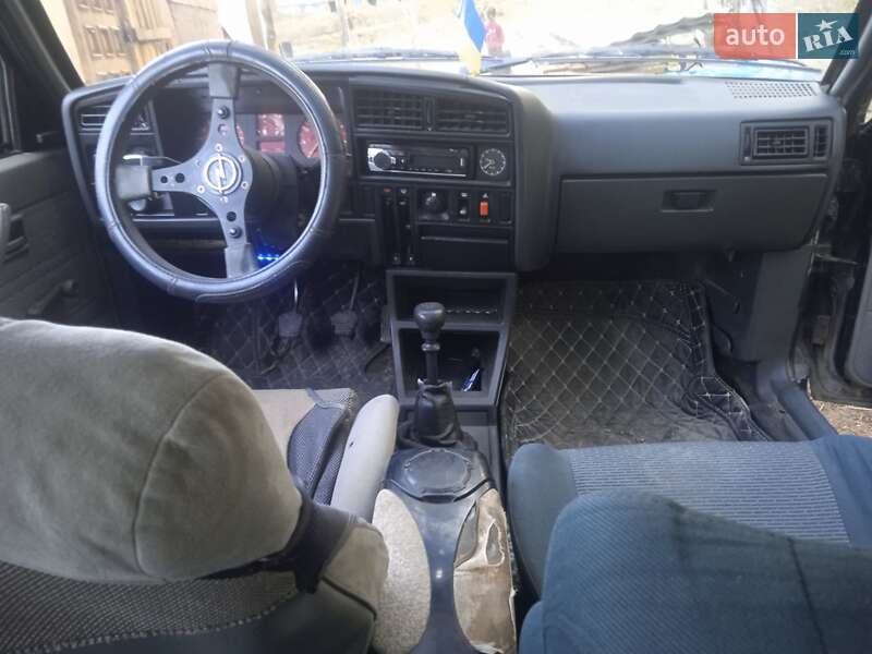 Седан Opel Ascona 1986 в Глыбокой