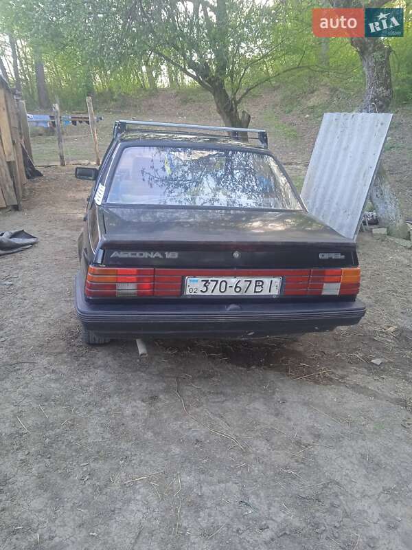 Седан Opel Ascona 1986 в Глыбокой