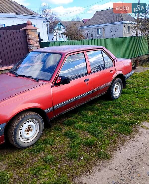 Седан Opel Ascona 1988 в 