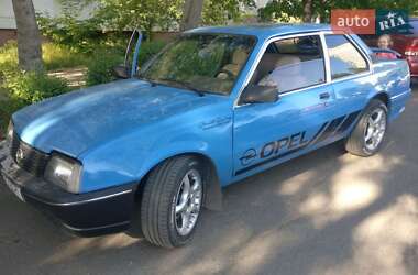 Купе Opel Ascona 1985 в 