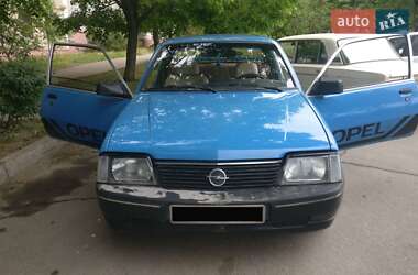 Купе Opel Ascona 1985 в 