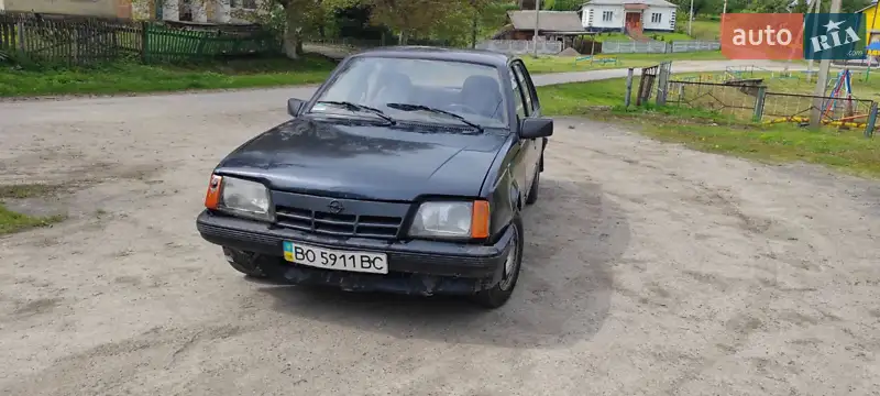 Opel Ascona 1988