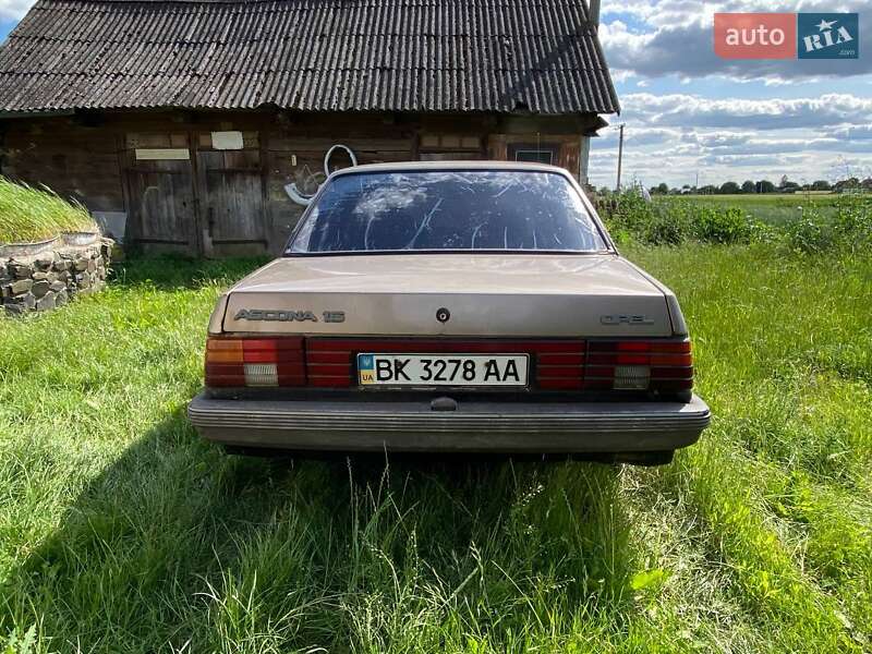 Седан Opel Ascona 1986 в Луцке фото 6 Седан Opel Ascona 1986 в Луцке