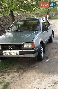 Седан Opel Ascona 1986 в 