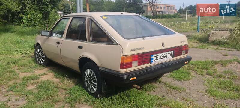 Хэтчбек Opel Ascona 1986 в Черновцах