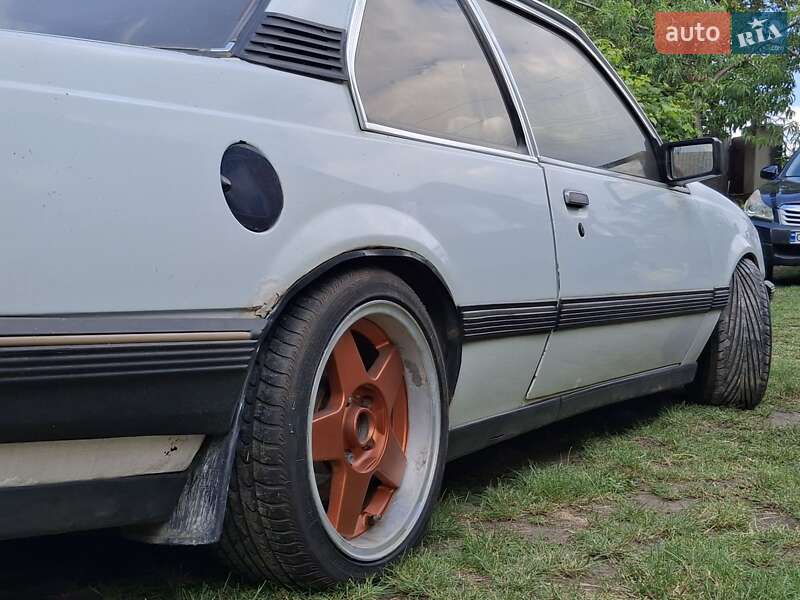 Купе Opel Ascona 1983 в Городище