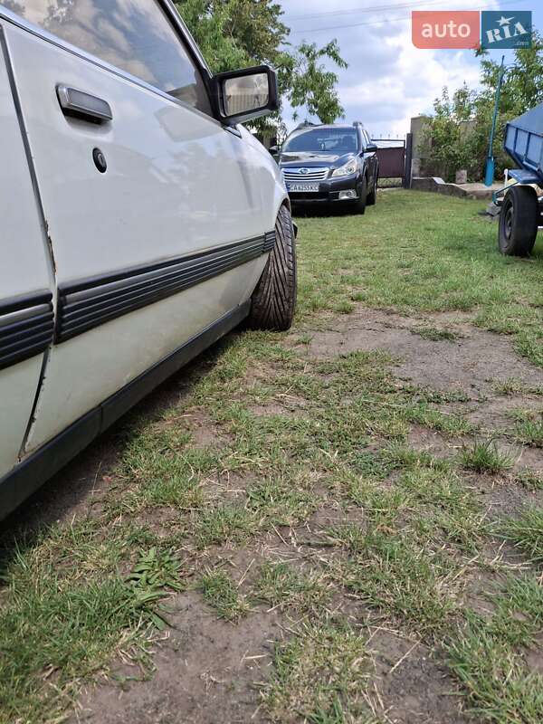 Купе Opel Ascona 1983 в Городище