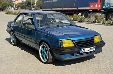 Купе Opel Ascona 1987 в 