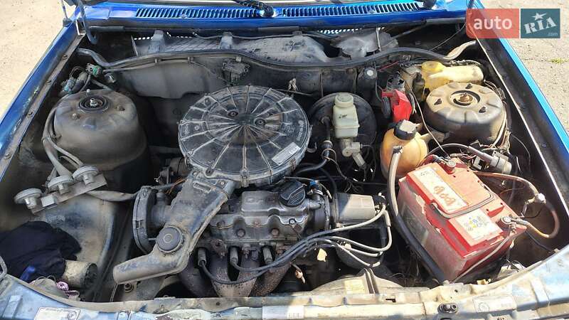 Седан Opel Ascona 1988 в Сумах