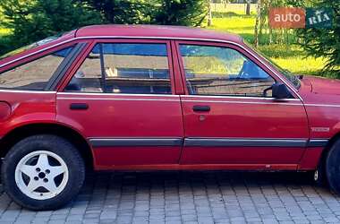 Хэтчбек Opel Ascona 1986 в 