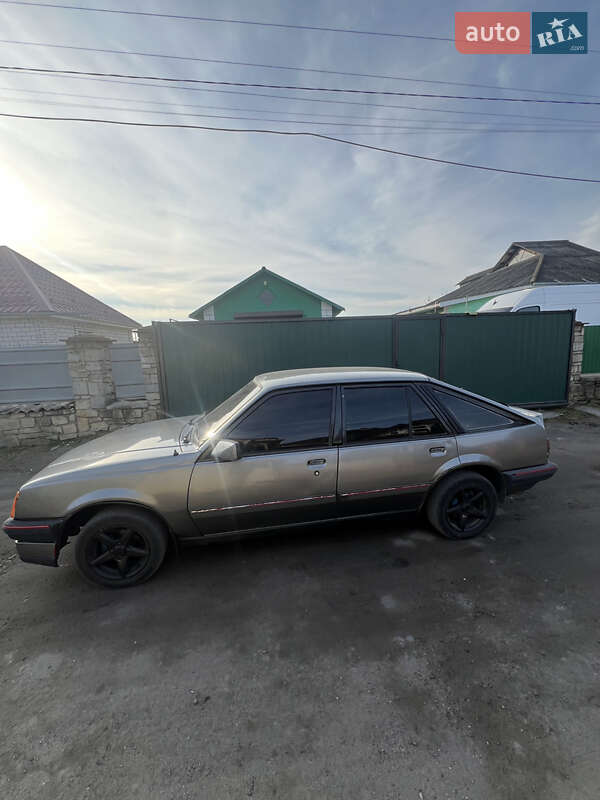 Хетчбек Opel Ascona 1986 в Ямполі