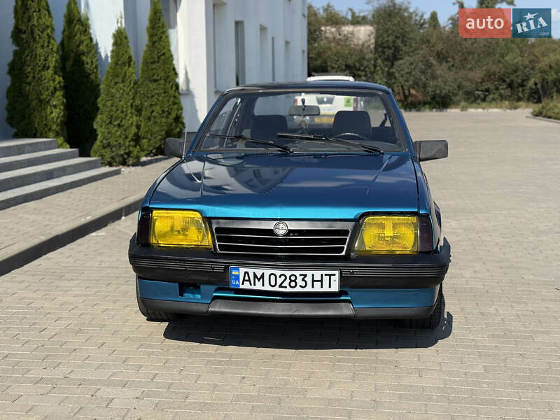 Купе Opel Ascona 1987 в Житомире