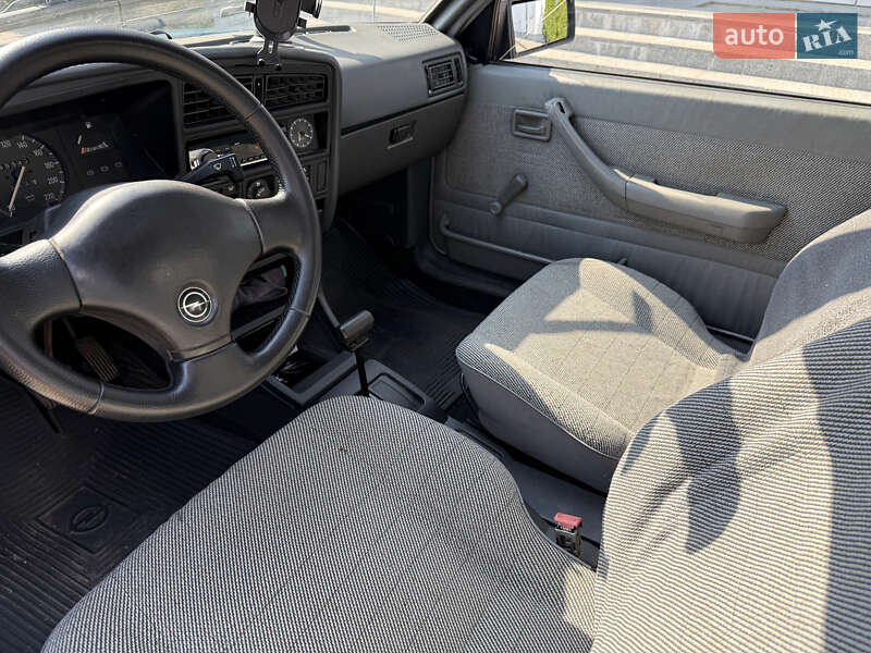 Купе Opel Ascona 1987 в Житомире