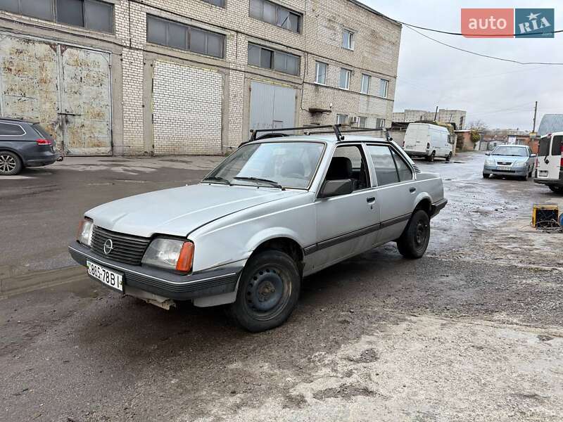 Седан Opel Ascona 1984 в Виннице