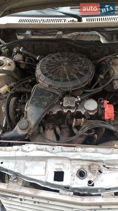 Седан Opel Ascona 1988 в Олександрії