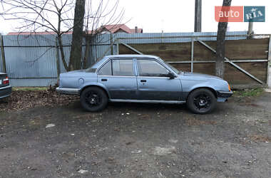 Седан Opel Ascona 1986 в Самборе